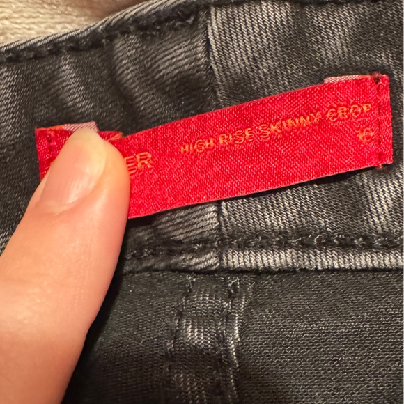 Jennifer Lopez Black Distressed Skinny Jeans - Picture 9 of 16